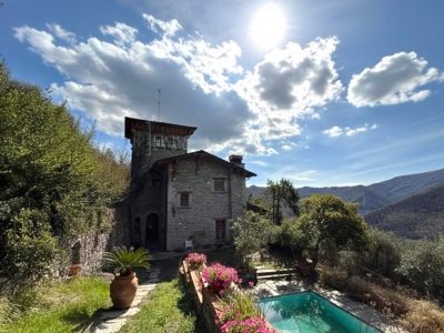 casa indipendente in vendita a Pieve di Teco