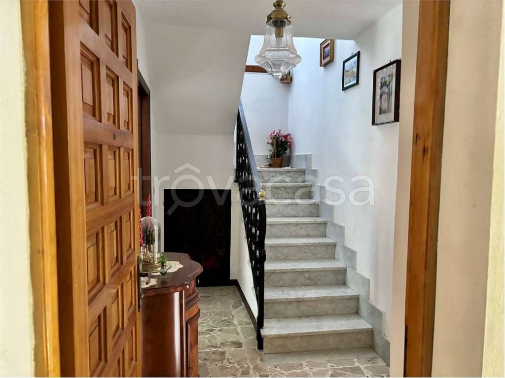 casa indipendente in vendita a Pieve di Teco