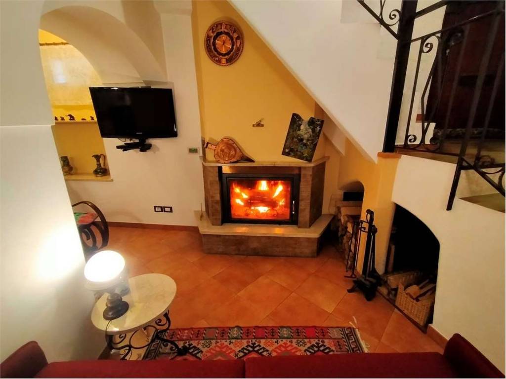 casa indipendente in vendita a Pigna