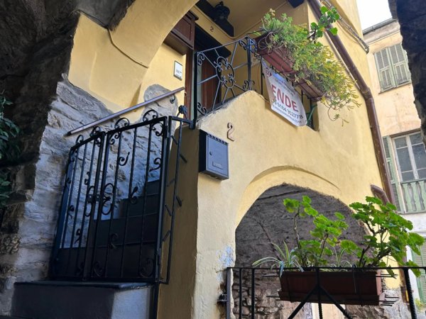 casa indipendente in vendita a Pigna