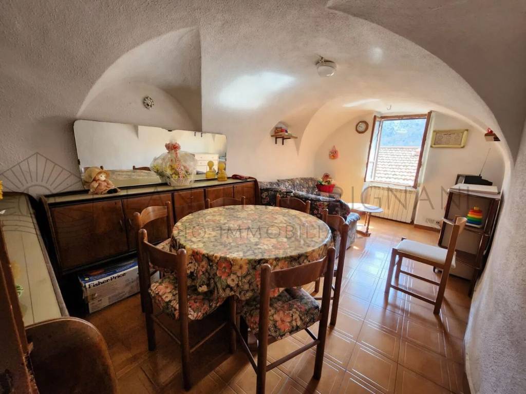 appartamento in vendita a Pigna