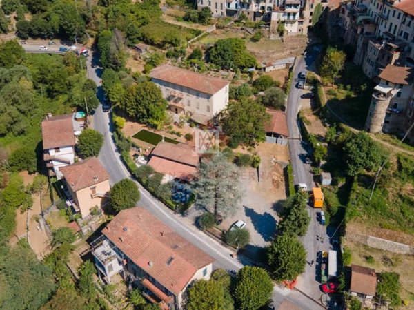 negozio in vendita a Pigna
