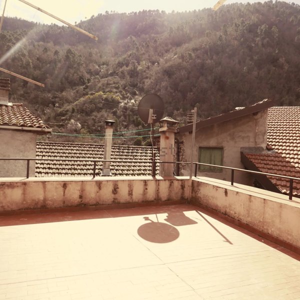 quadrivano in vendita a Pigna