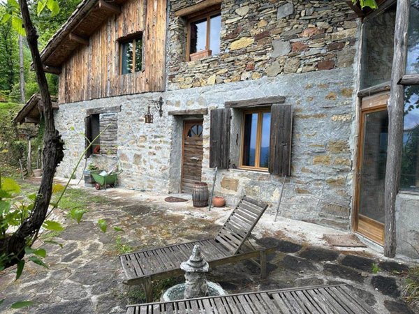 casa indipendente in vendita a Pigna