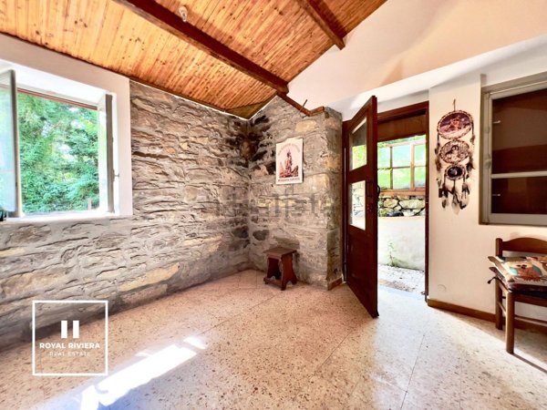 casa indipendente in vendita a Pigna