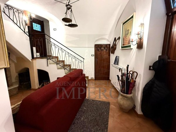 casa indipendente in vendita a Pigna