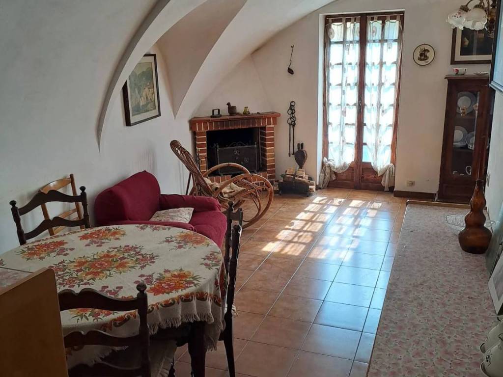 appartamento in vendita a Pigna