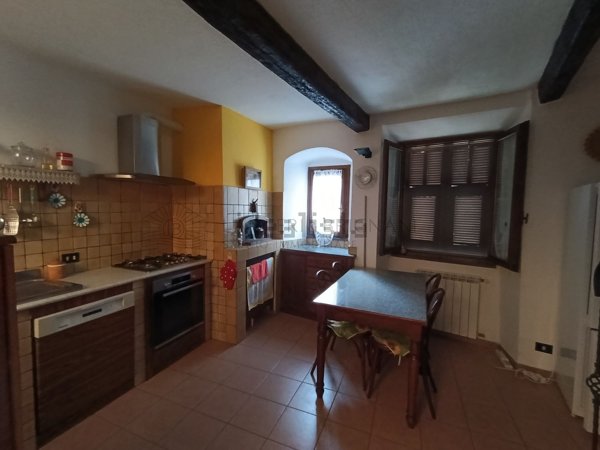 casa indipendente in vendita a Pigna