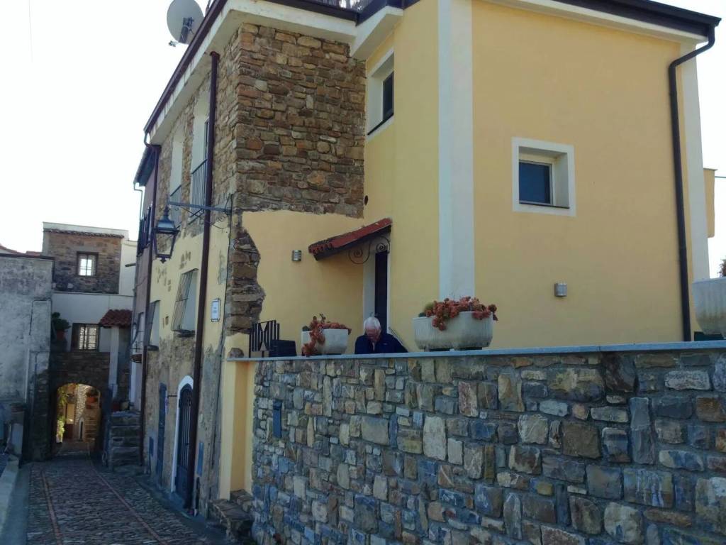 casa indipendente in vendita a Pompeiana