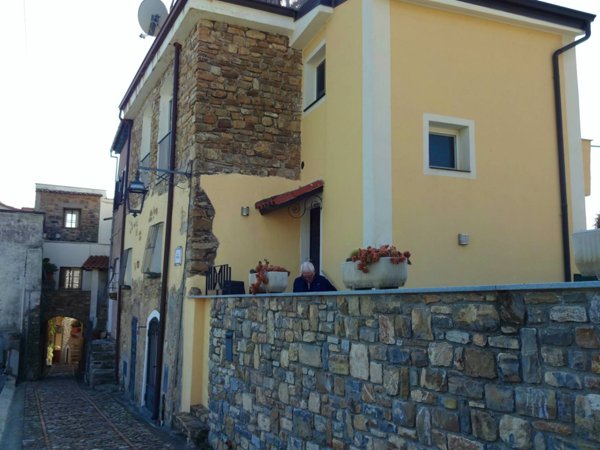 casa indipendente in vendita a Pompeiana