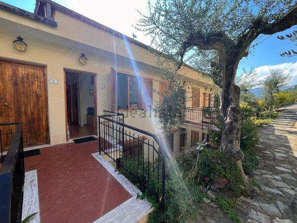 appartamento in vendita a Pompeiana