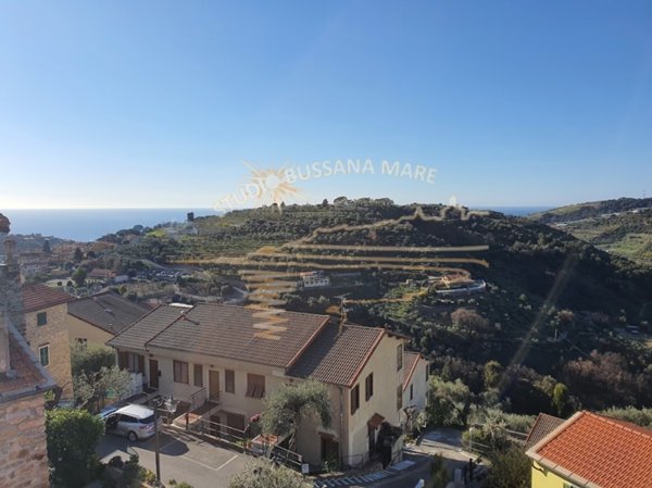 appartamento in vendita a Pompeiana