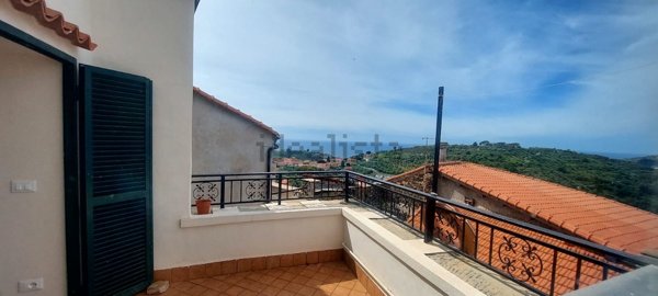 appartamento in vendita a Pompeiana