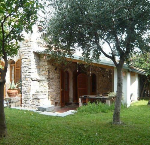 casa indipendente in vendita a Pompeiana