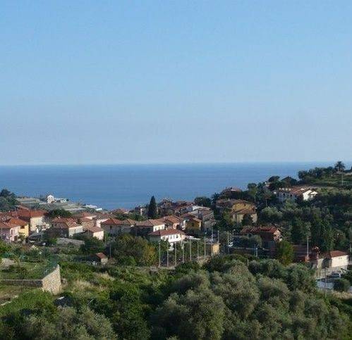 appartamento in vendita a Pompeiana