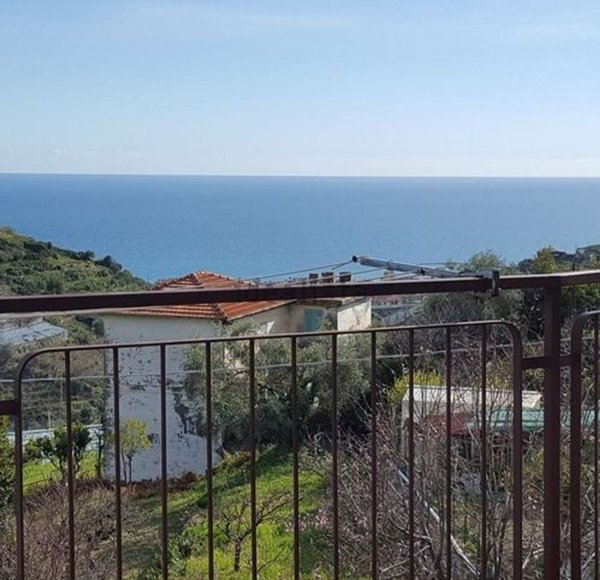 appartamento in vendita a Pompeiana