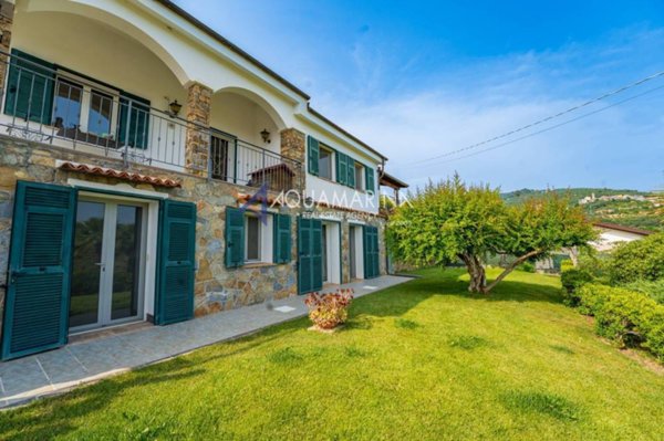 casa indipendente in vendita a Pompeiana