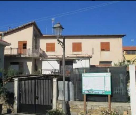 appartamento in vendita a Pompeiana