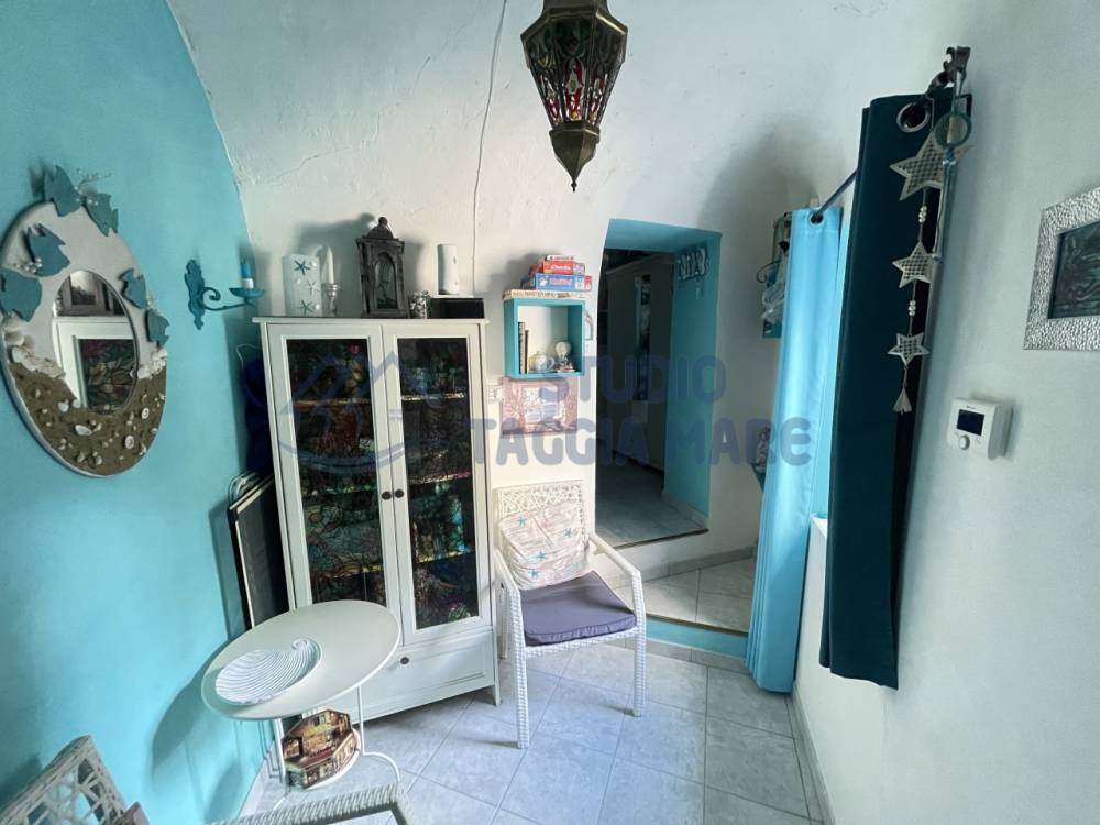 appartamento in vendita a Pompeiana