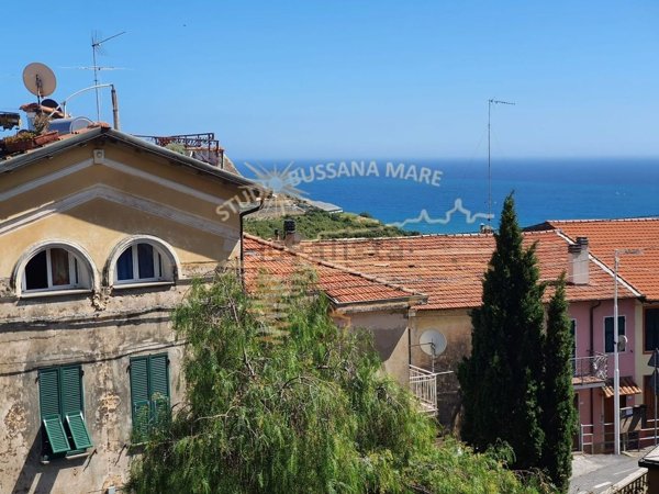 appartamento in vendita a Pompeiana