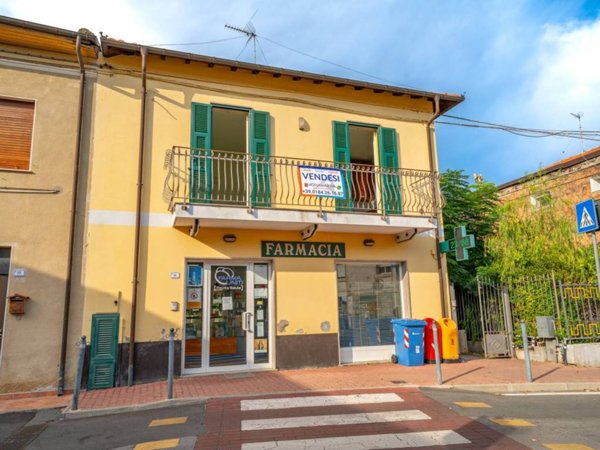 appartamento in vendita a Pompeiana