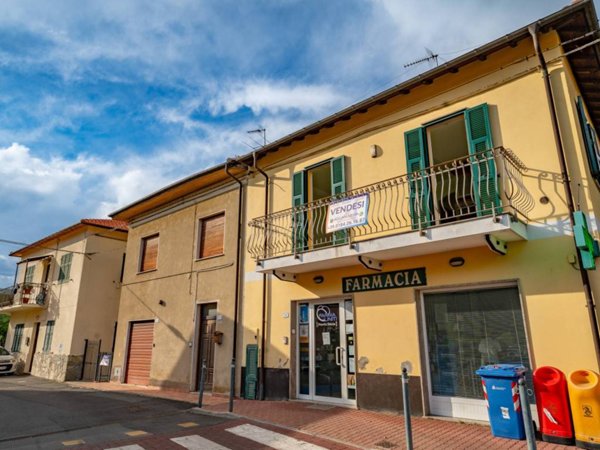 appartamento in vendita a Pompeiana