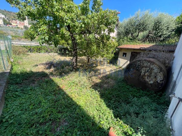 casa indipendente in vendita a Pompeiana