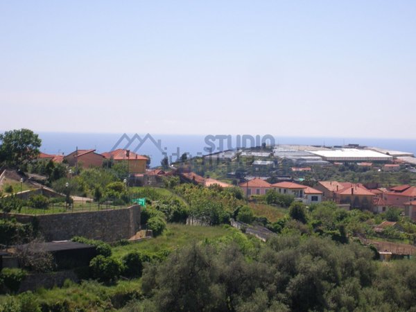 appartamento in vendita a Pompeiana