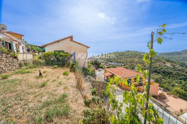 appartamento in vendita a Pompeiana