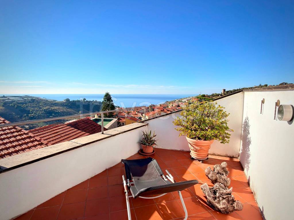 casa indipendente in vendita a Pompeiana