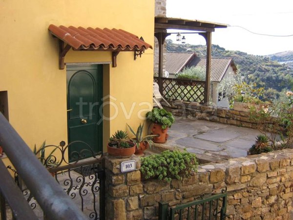 casa indipendente in vendita a Pompeiana