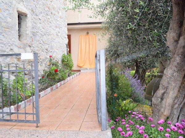 appartamento in vendita a Pompeiana