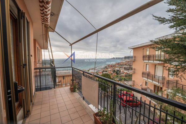 appartamento in vendita a Pompeiana