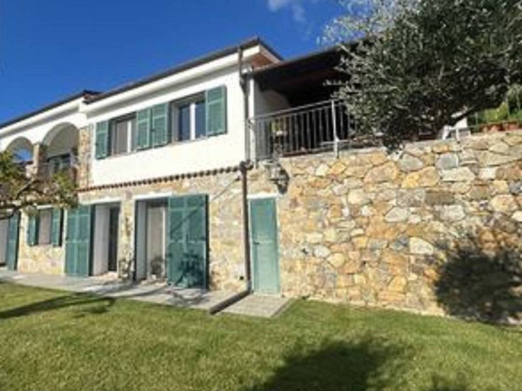 casa indipendente in vendita a Pompeiana