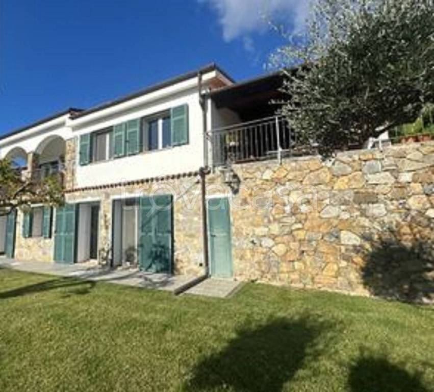 casa indipendente in vendita a Pompeiana