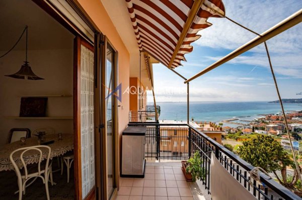 appartamento in vendita a Pompeiana