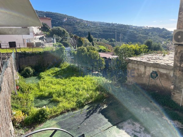 appartamento in vendita a Pompeiana