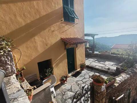 casa indipendente in vendita a Pompeiana
