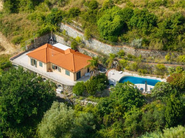 casa indipendente in vendita a Pompeiana