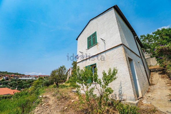 casa indipendente in vendita a Pompeiana