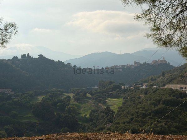 terreno in vendita a Pompeiana