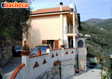 casa indipendente in vendita a Pontedassio