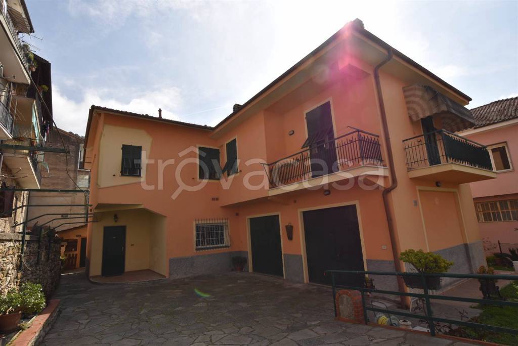 casa indipendente in vendita a Pontedassio