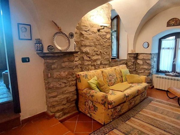 casa indipendente in vendita a Pontedassio in zona Villa Viani