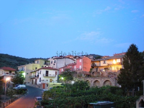 appartamento in vendita a Pontedassio in zona Villa Viani