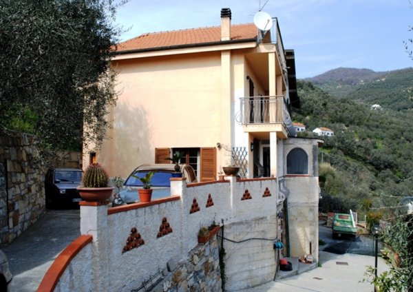 casa indipendente in vendita a Pontedassio