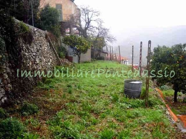 casa indipendente in vendita a Pontedassio in zona Bestagno