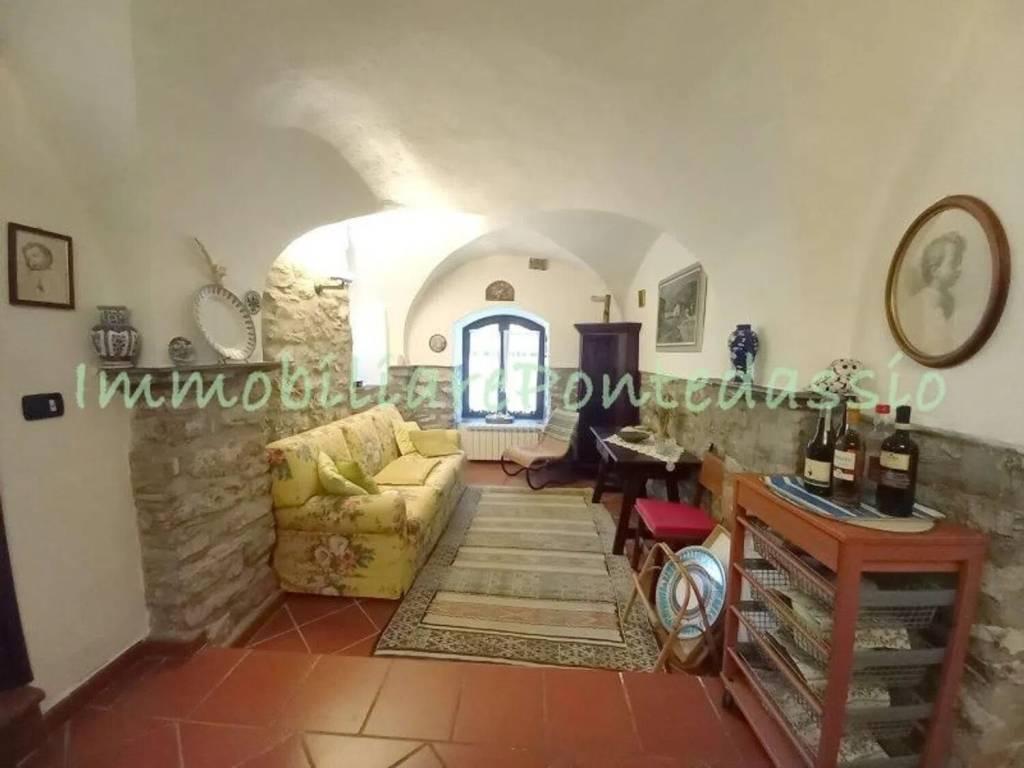 casa indipendente in vendita a Pontedassio in zona Villa Viani