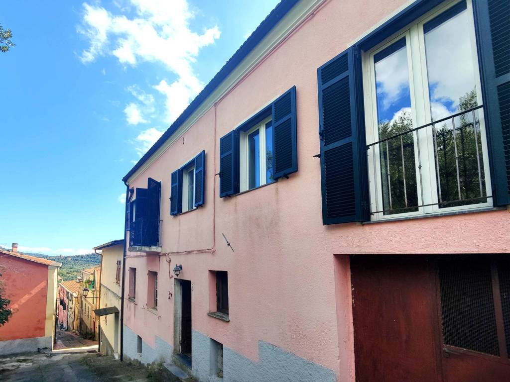 appartamento in vendita a Pontedassio in zona Villa Viani