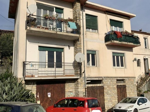 appartamento in vendita a Pontedassio in zona Bestagno